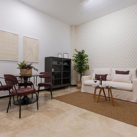 Avanti Cartuja Seville Ngoại thất bức ảnh