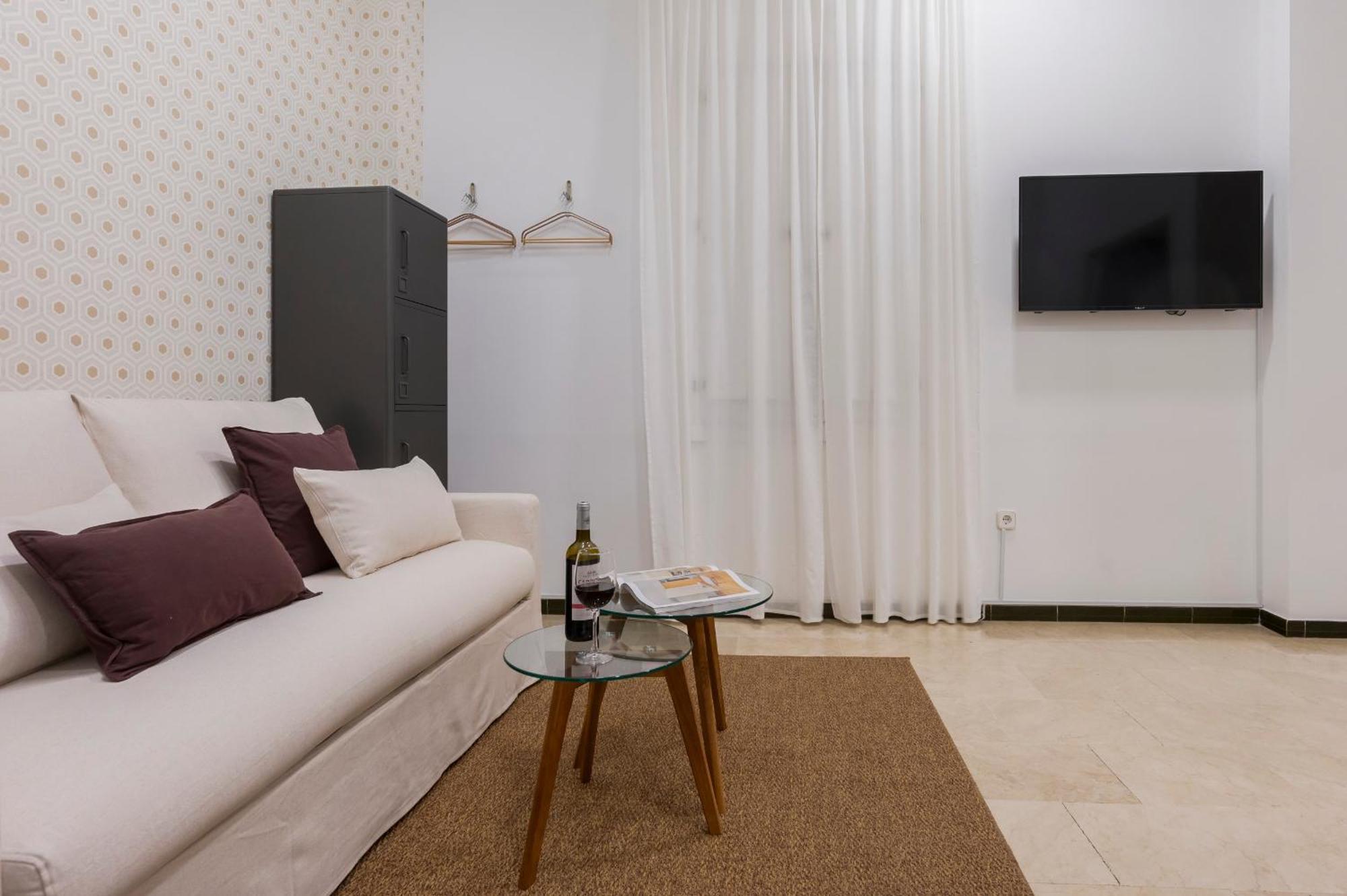Avanti Cartuja Seville Ngoại thất bức ảnh