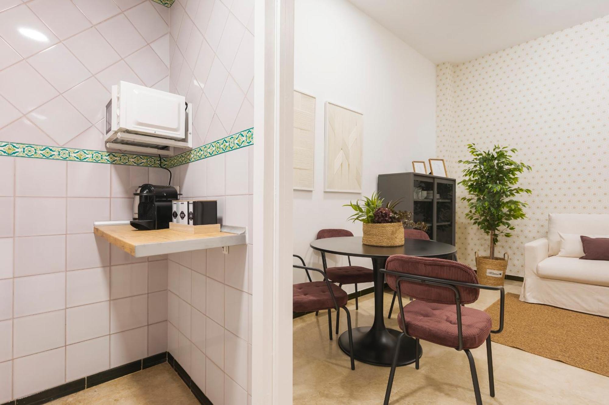 Avanti Cartuja Seville Ngoại thất bức ảnh
